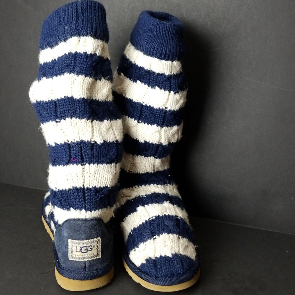 UGG AUSTRALIA WOMEN BOOT